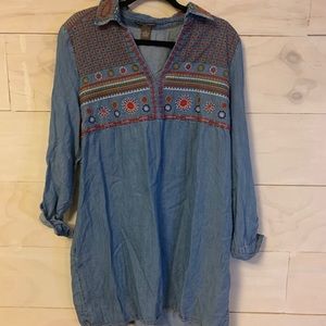 Denim dress with thread detailing